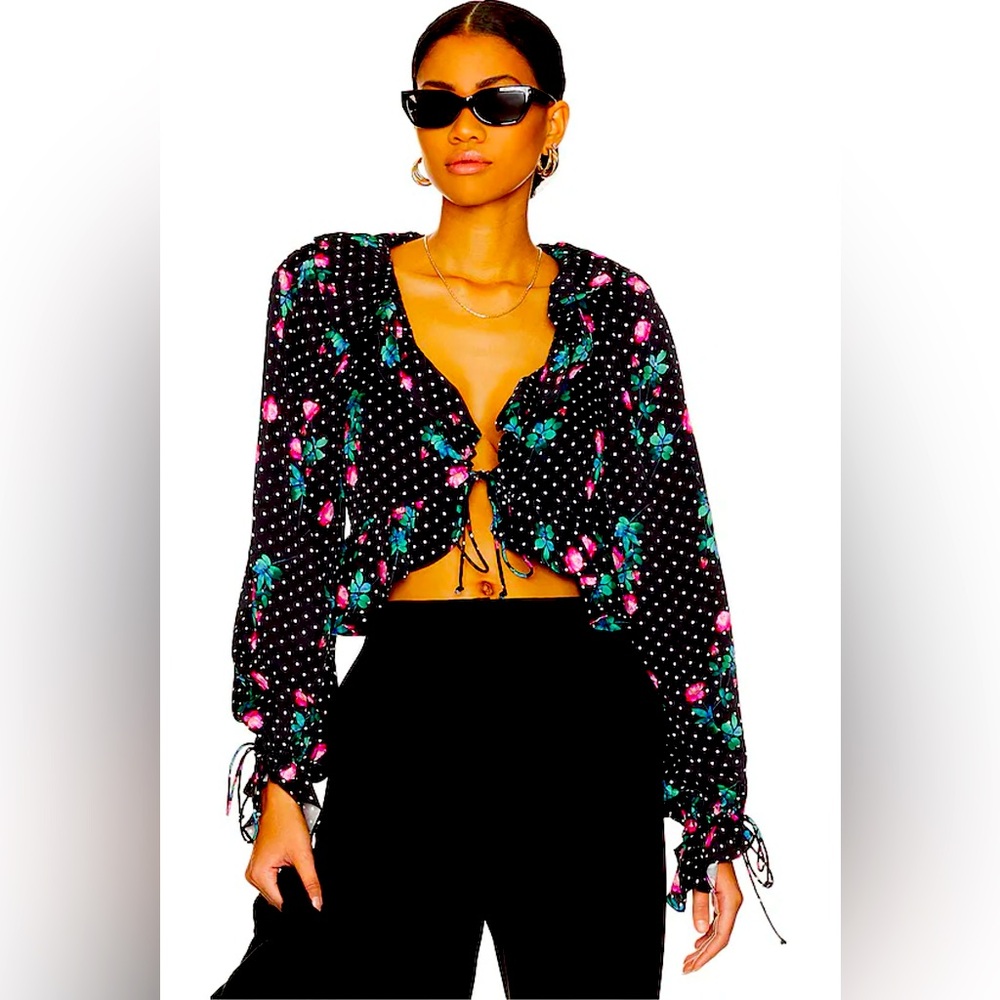 🆕#23 NWT-FOR LOVE & LEMONS Rosen Blouse In Black with Flowers. Size small